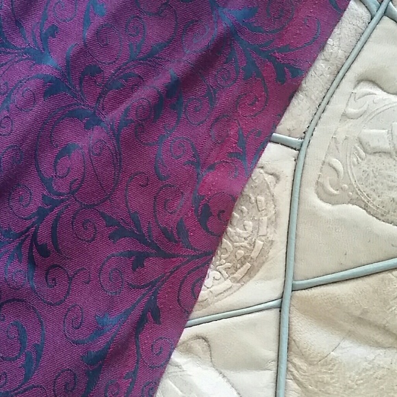 Scarf hijab wrap navy blue and burgandy red - Picture 2 of 3